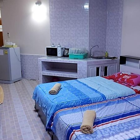 Smart Residence@Muengthongthani Пак Крет Екстериор снимка