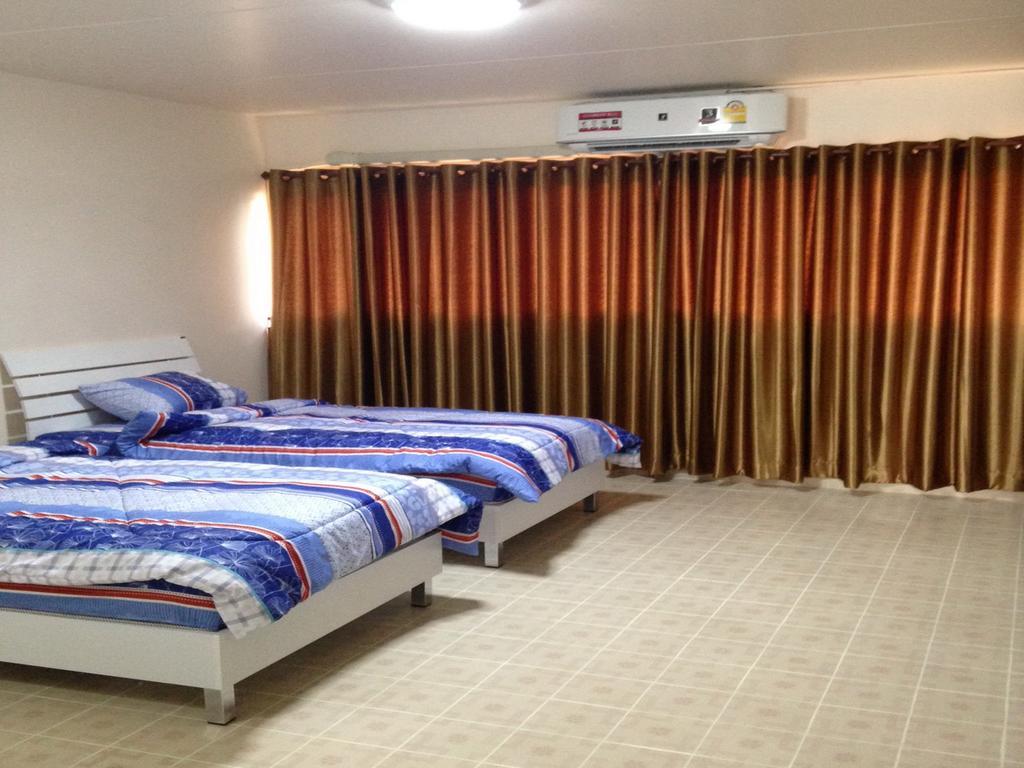 Smart Residence@Muengthongthani Пак Крет Екстериор снимка