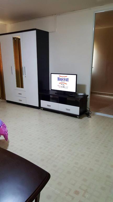 Smart Residence@Muengthongthani Пак Крет Екстериор снимка