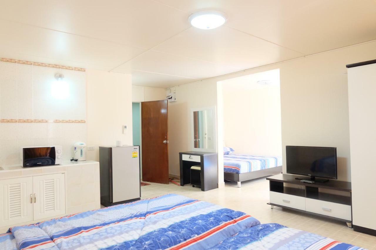 Smart Residence@Muengthongthani Пак Крет Екстериор снимка