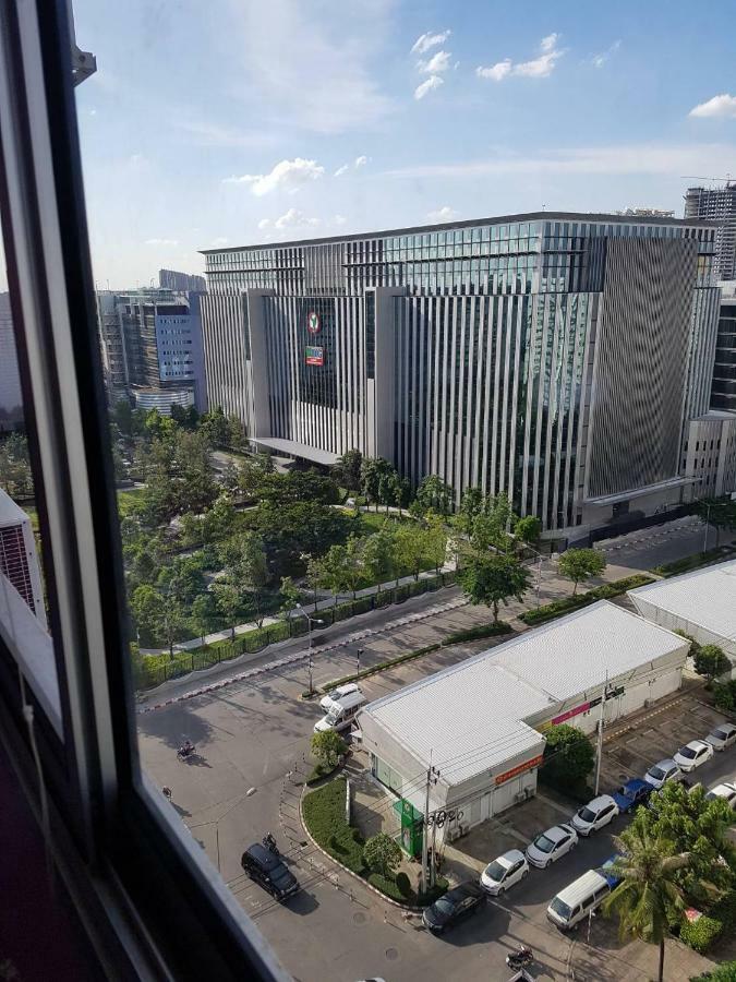 Smart Residence@Muengthongthani Пак Крет Екстериор снимка